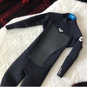 ROXY Synchro 4/3 Back-Zip Wetsuit size 6